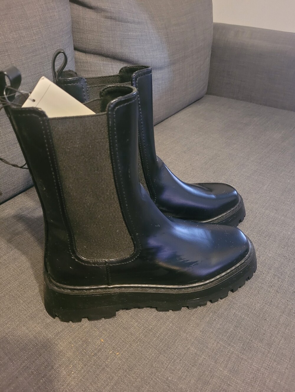 BRAND NEW Chelsea Boots for Men